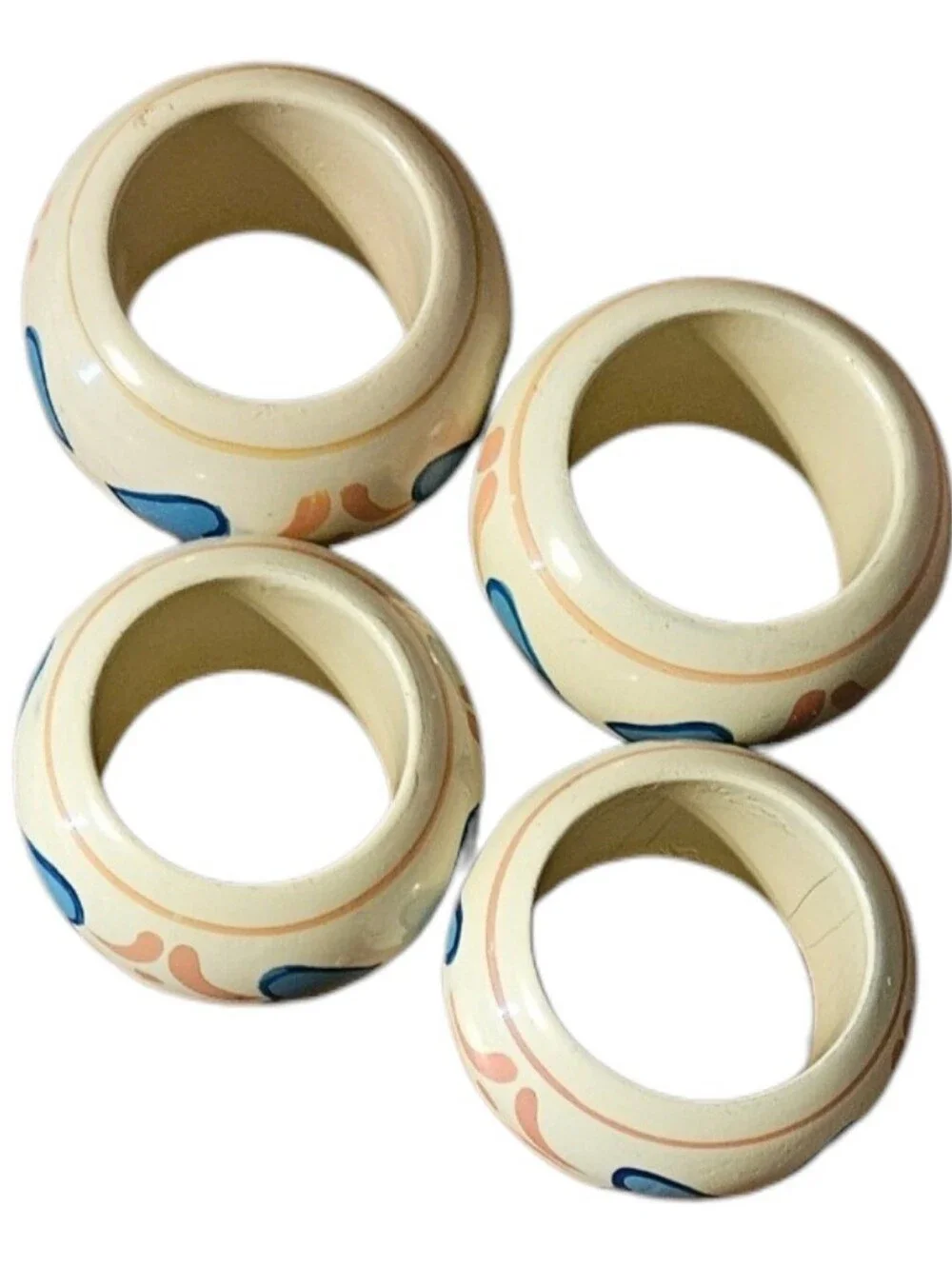 Set Of 4 Acrylic Plastic Country Farmhouse Blue Heart Napkin Rings Cottagecore